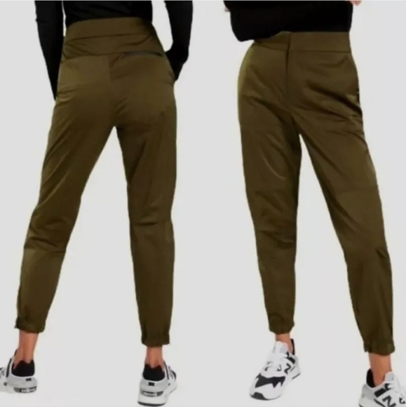 EUC ATHLETA RADIANT JOGGERS TORTUGA OLIVE SIZE 10 - Picture 2 of 12